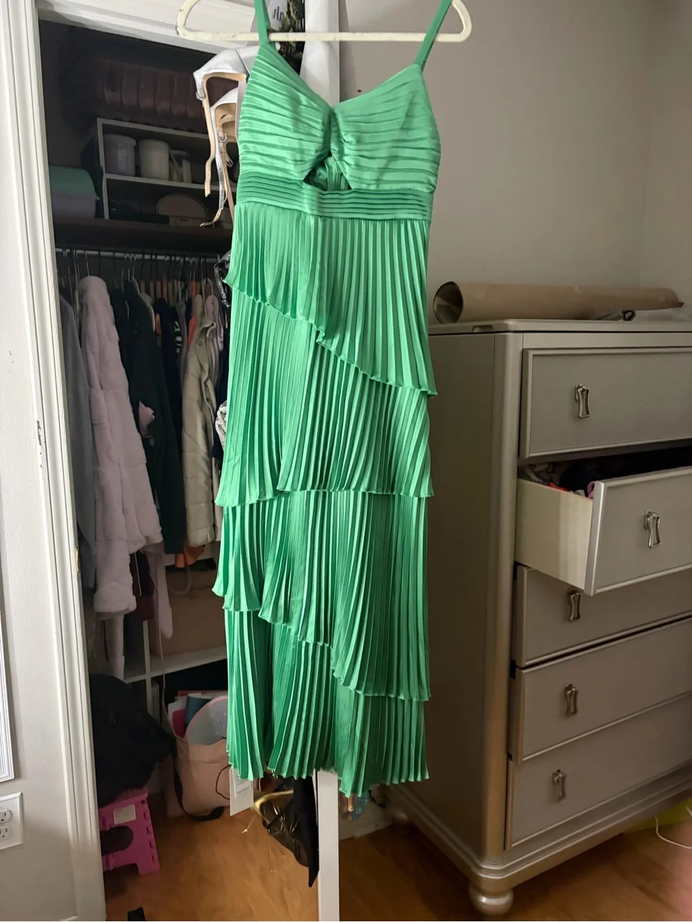 Abercrombie & Fitch Emerald Green Pleated Tiered Maxi Dress